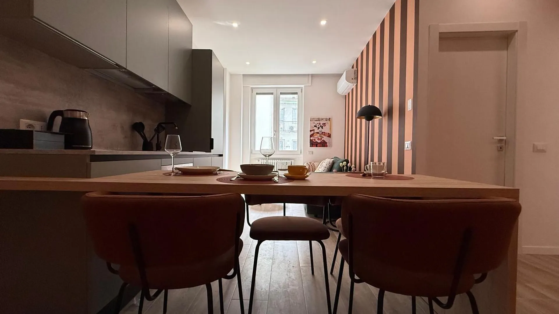 Muratori Orange Bohemian House - 3 Bedrooms Milán Apartmán